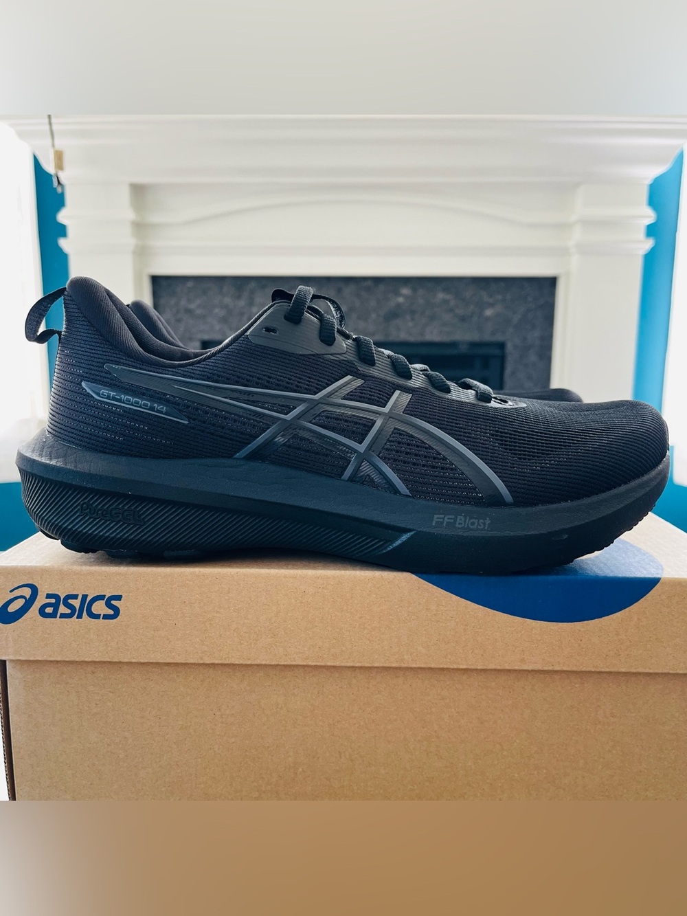 ASICS GT-1000 14 Triple Black Running Shoes 1011C076-003 Men's Sz 9.5 (4E)